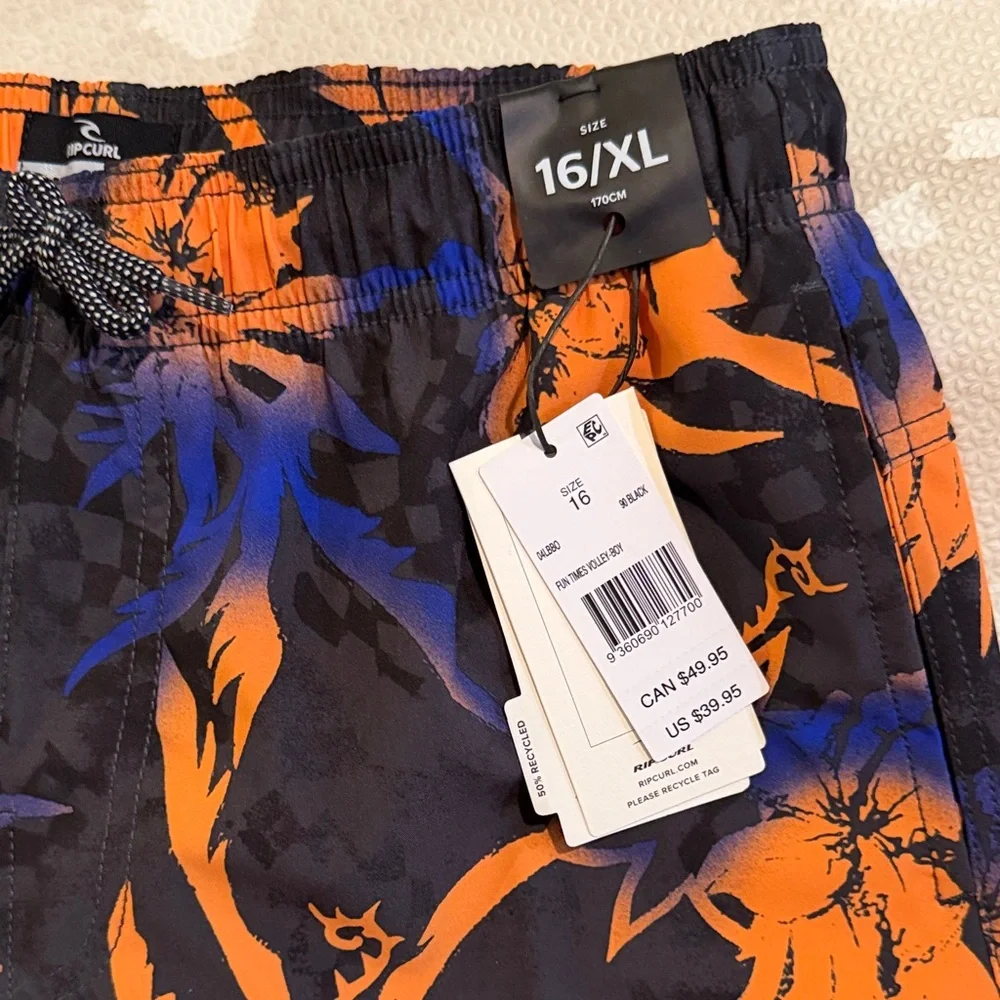NWT RIPCURL SWIM TRUNKS BOYS XL‎